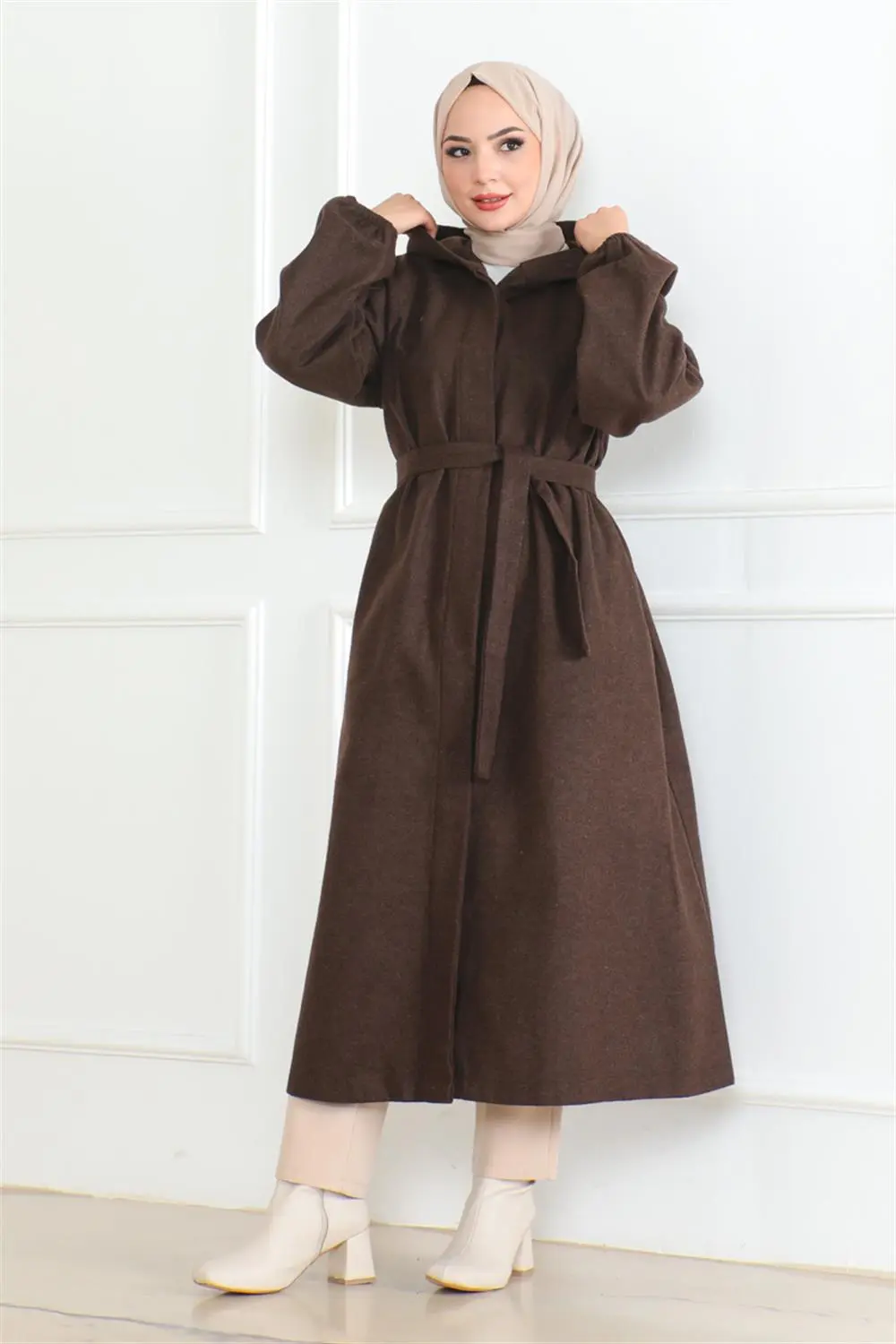 Belted Hijab Coat-detail