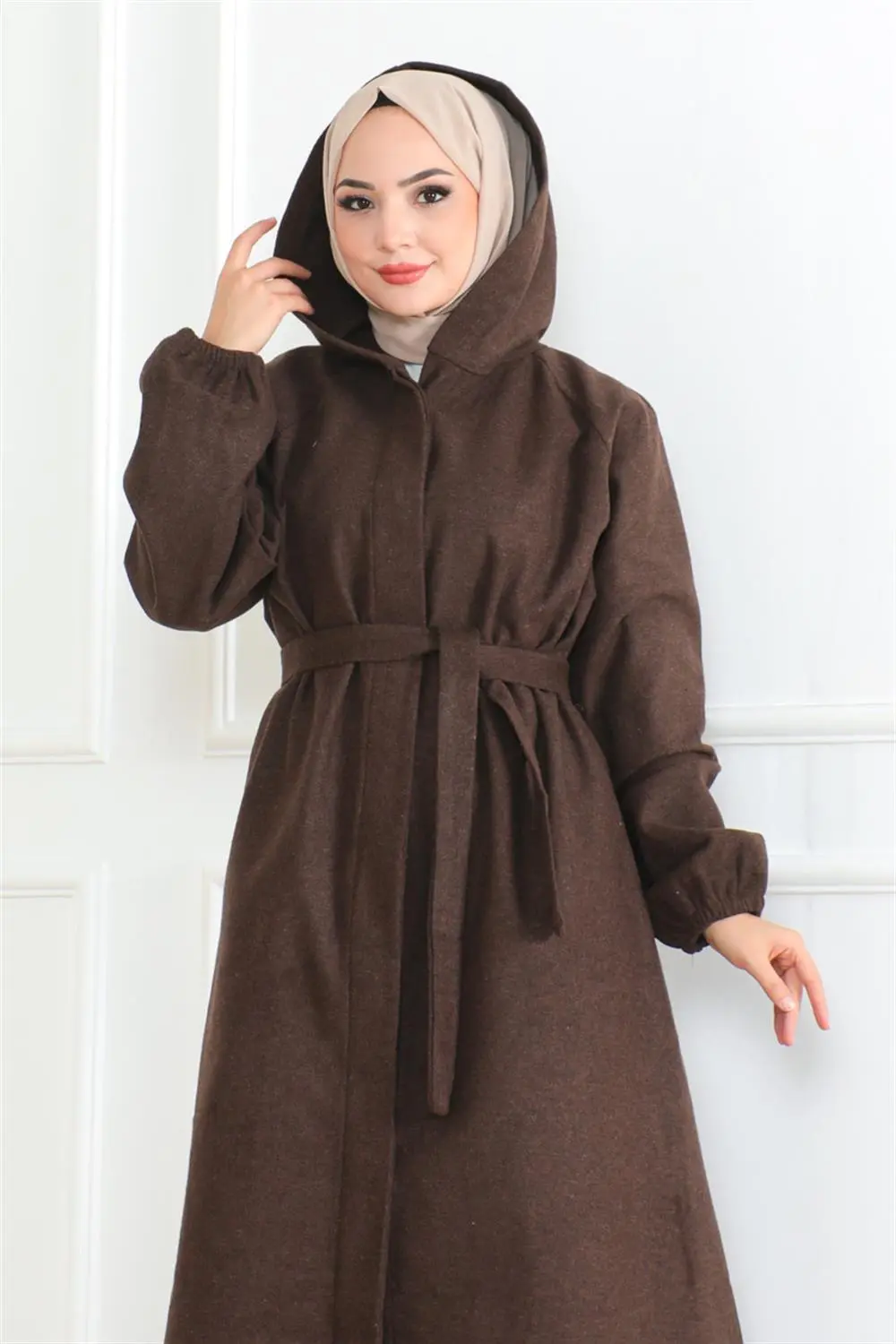 Belted Hijab Coat-detail