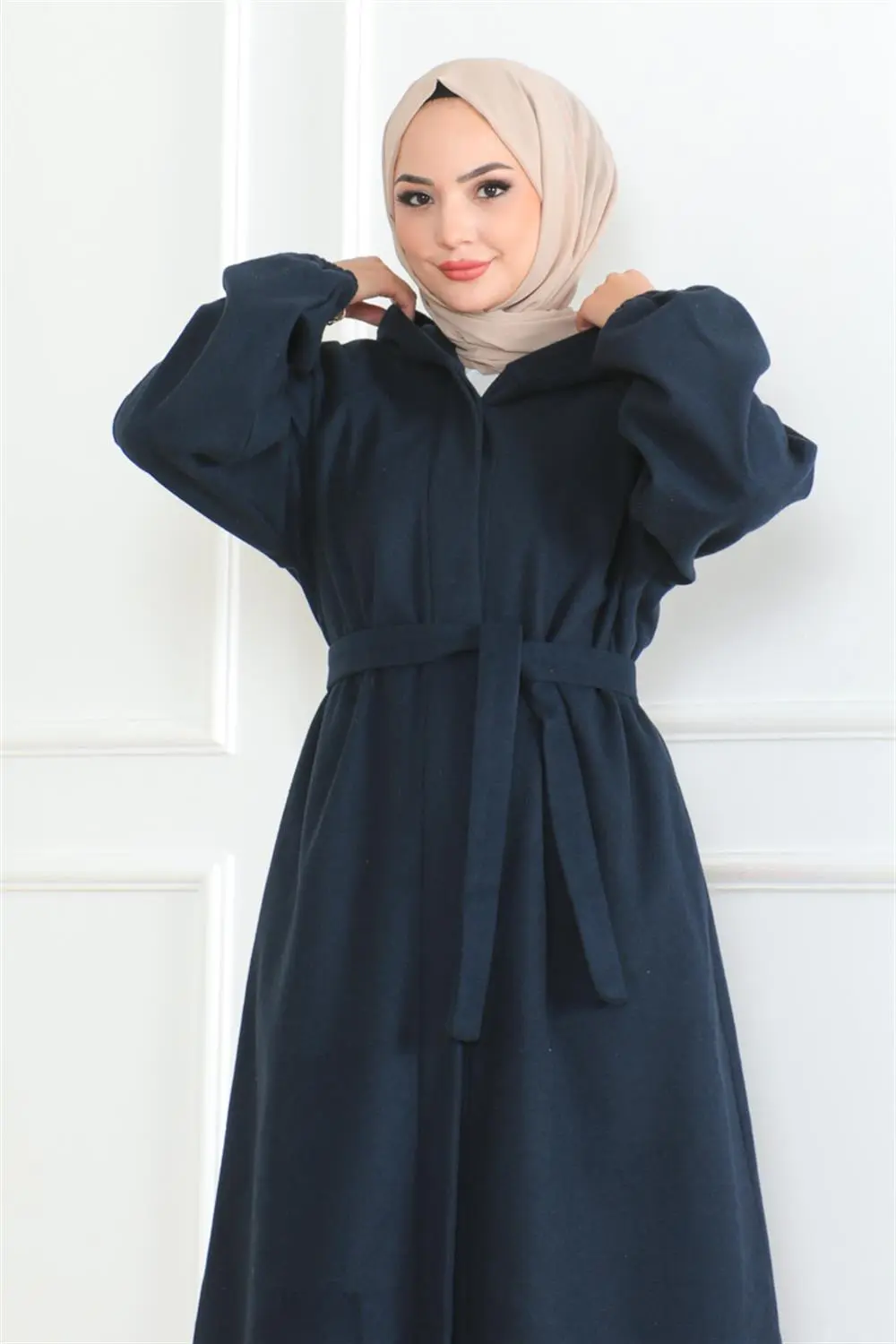 Belted Hijab Coat-detail