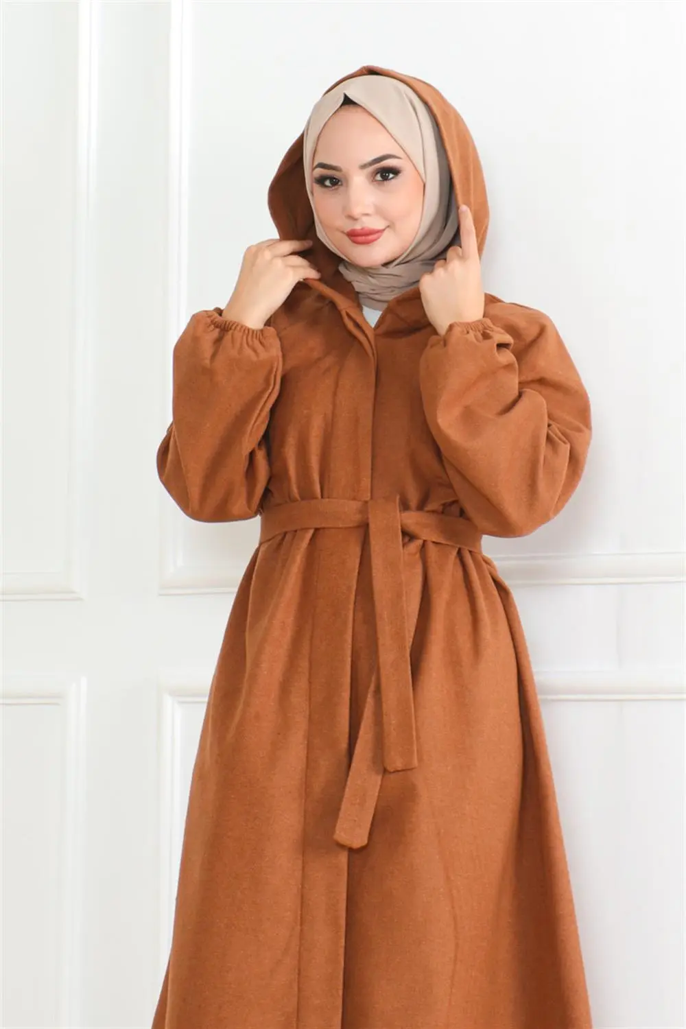 Belted Hijab Coat-detail