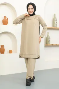 Metal Detailed Sports Suit