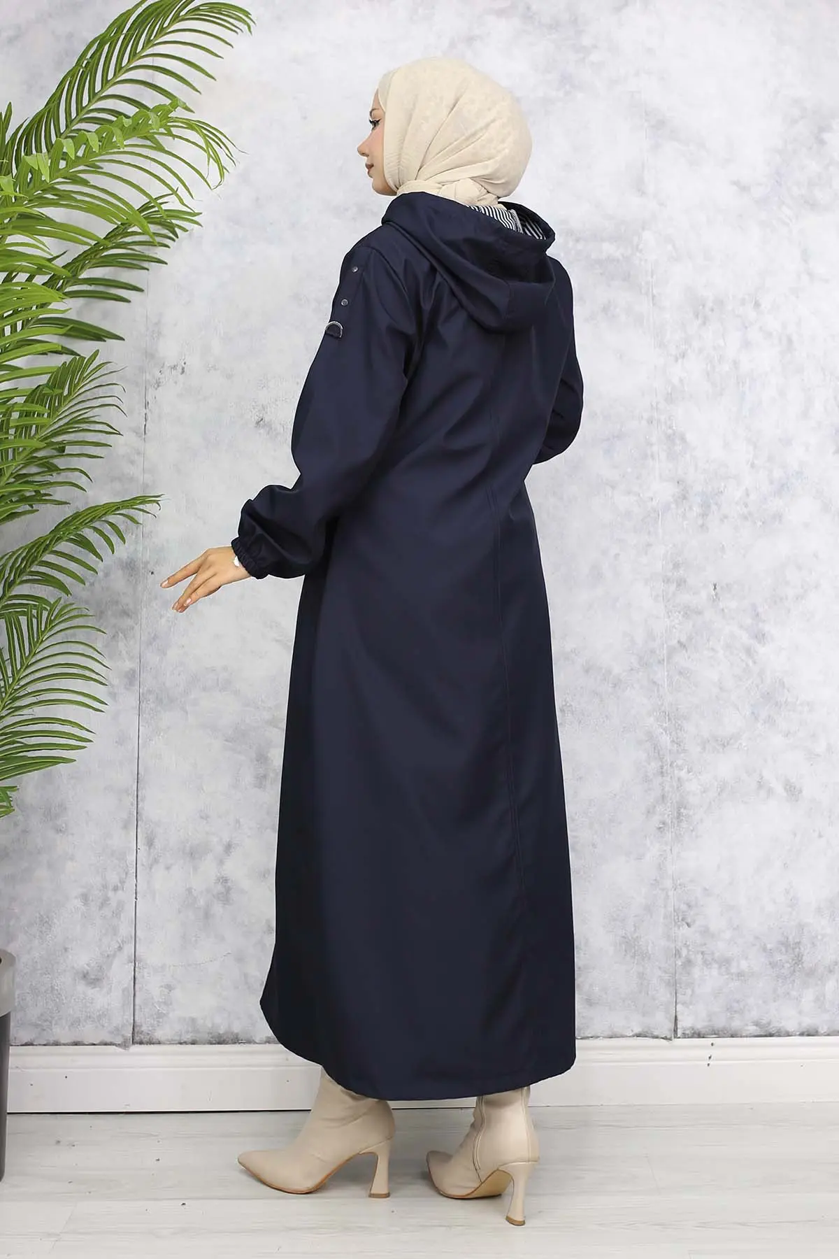 Seasonal Trench Coat-detail