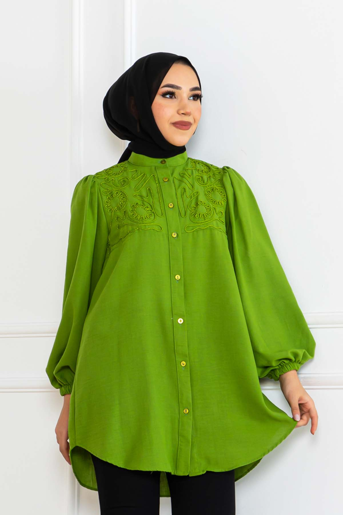 Embroidery Detailed Shirt