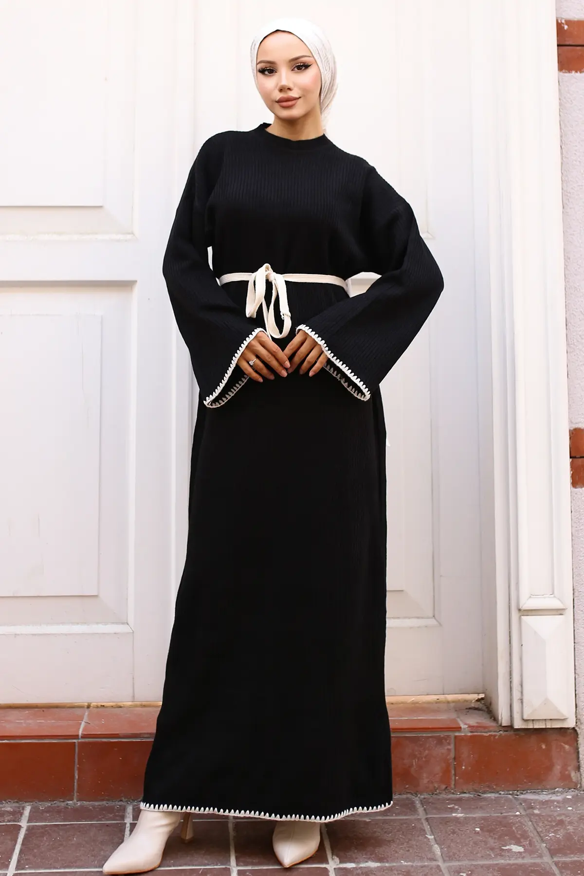 Nakış Detaylı Triko Elbise Yağ Yeşili