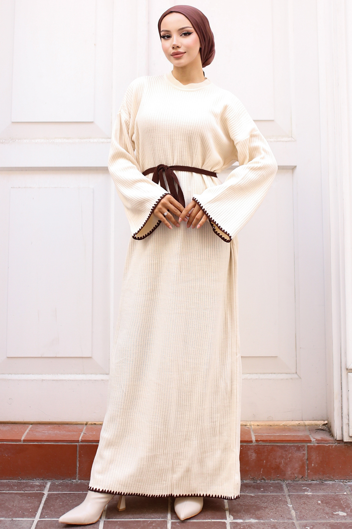 Nakış Detaylı Triko Elbise Yağ Yeşili