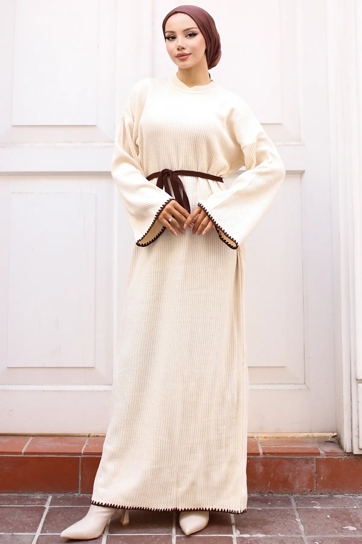 Nakış Detaylı Triko Elbise Yağ Yeşili