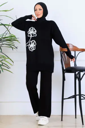 Knitwear Set With Embroidery Details