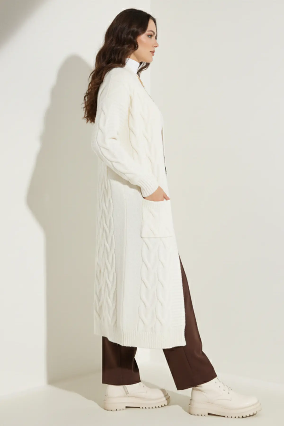 Örgü Desenli Uzun Triko Hırka-detail