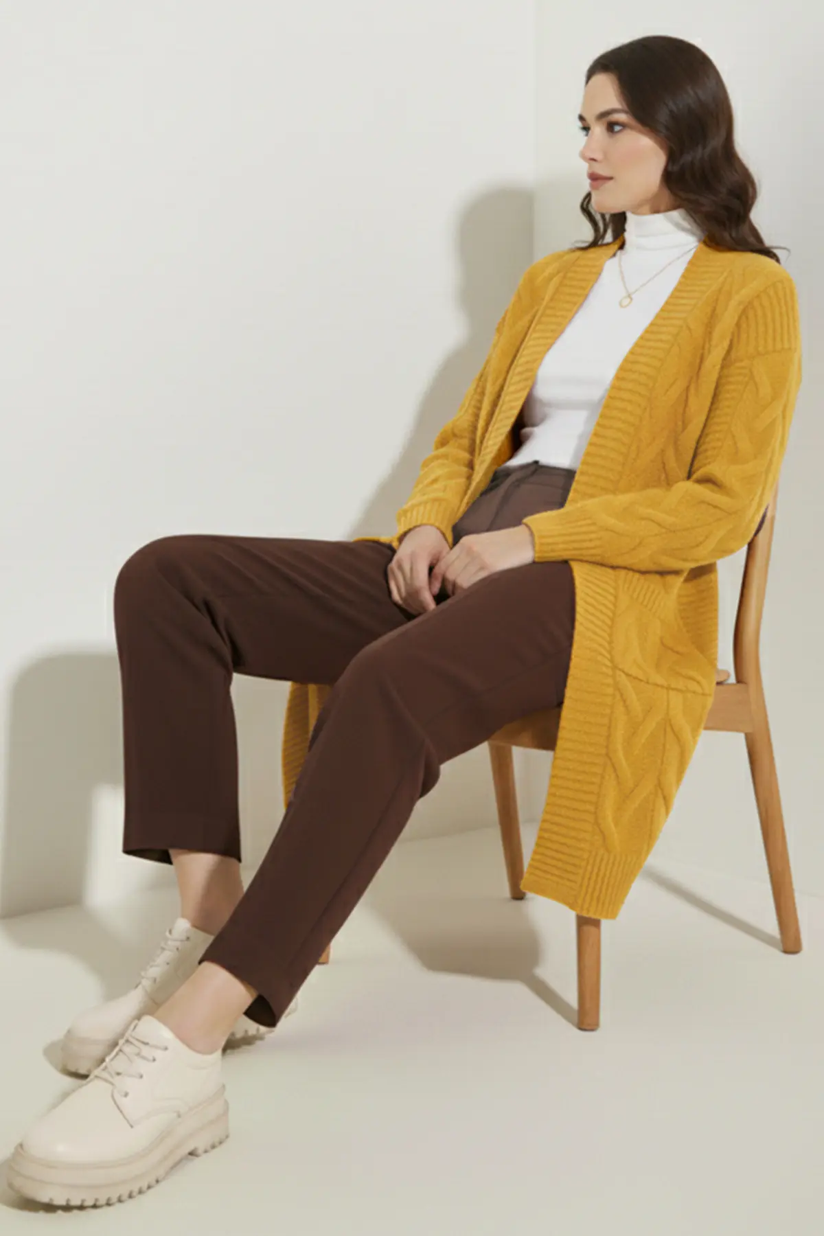 Örgü Desenli Uzun Triko Hırka-detail