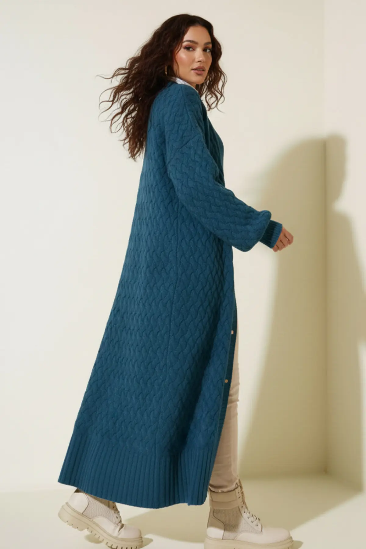 Örgü Desenli Uzun Triko Hırka-detail