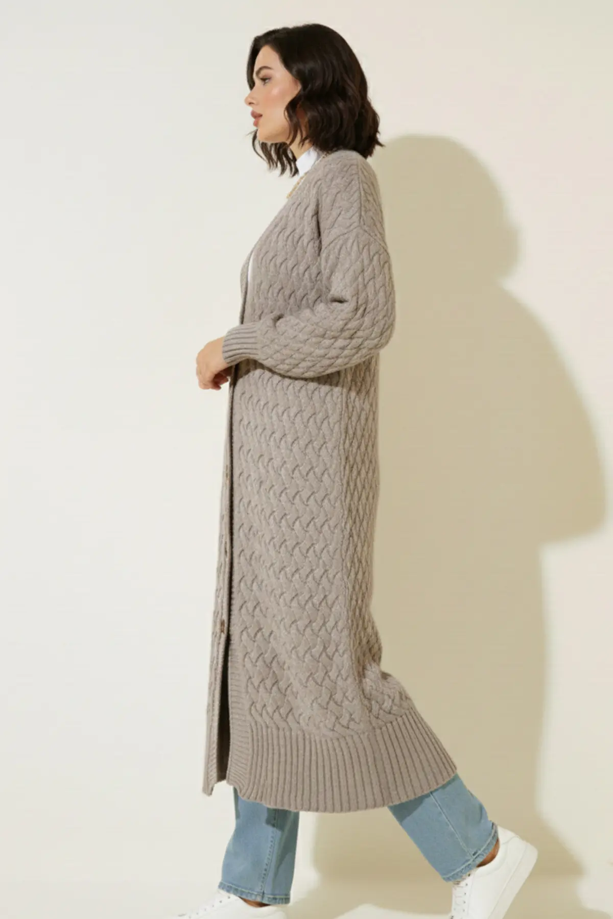 Long Knitted Cardigan With Knitted Pattern-detail