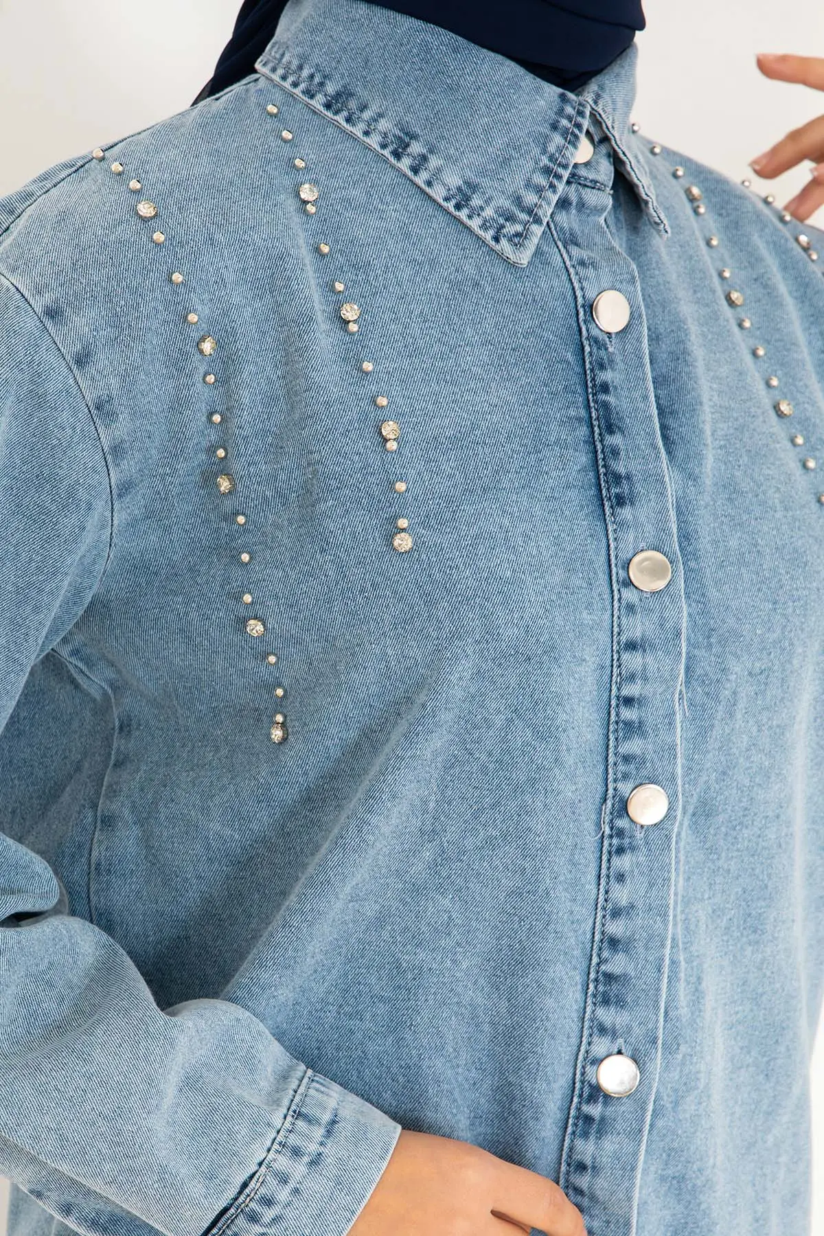 Paçası Yırtmaçlı Taş Detaylı Kot Takım-detail