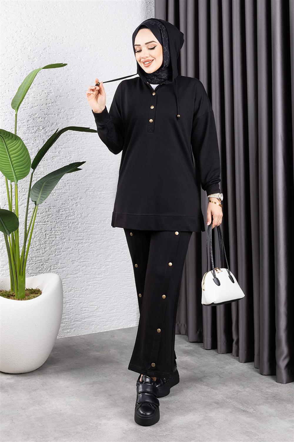 Sports Suit With Snap Detail On Trousers