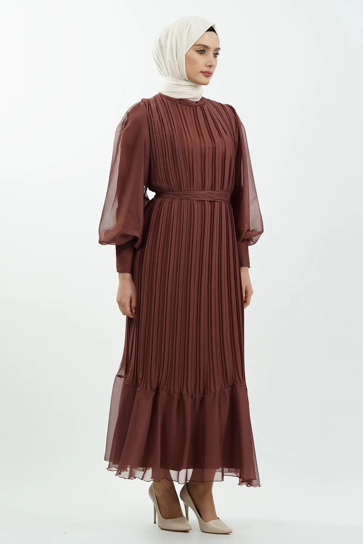 Pileli Kemerli Kahverengi Tesettür Elbise-detail