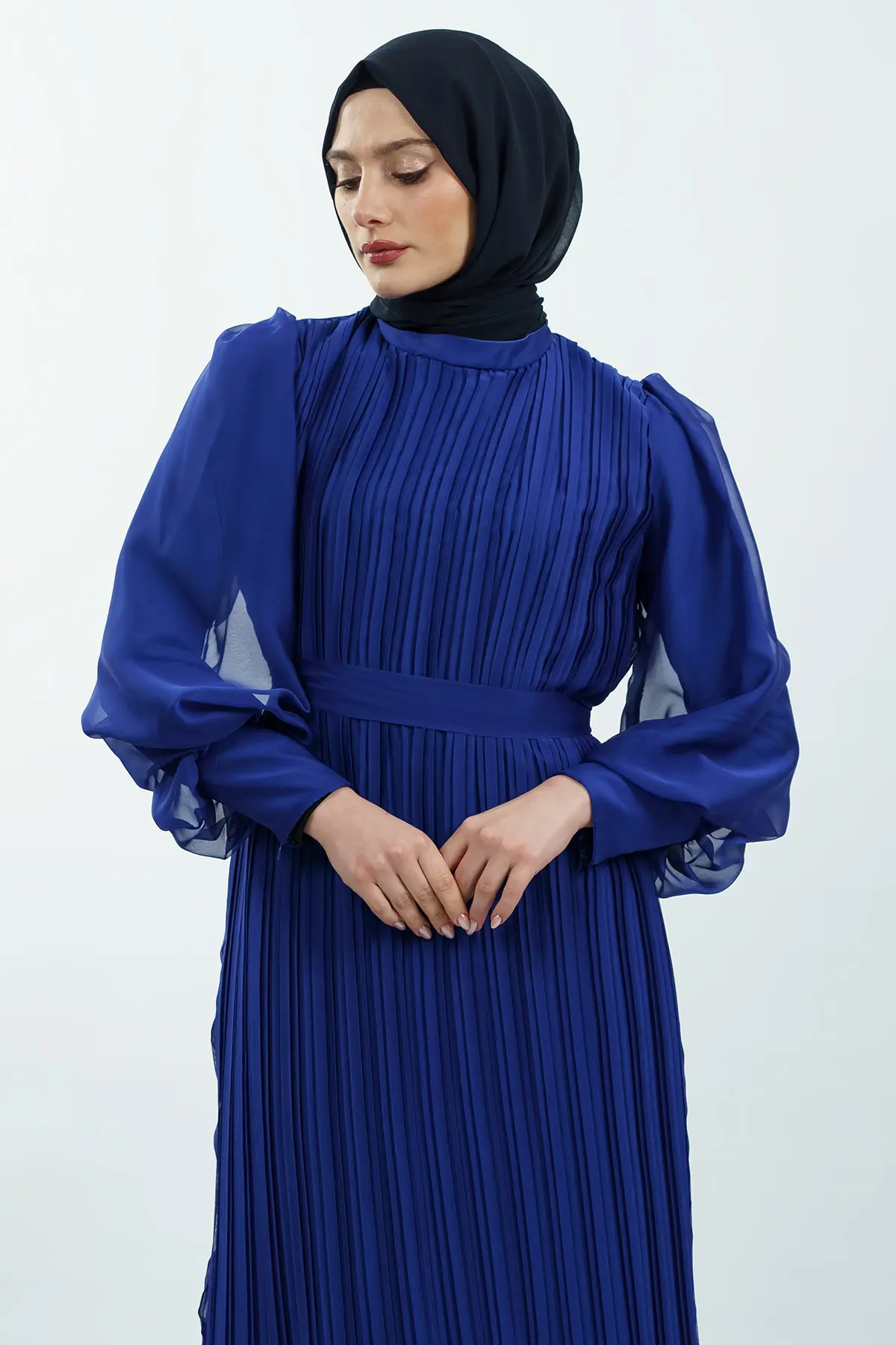 Pileli Kemerli Tesettür Elbise-detail