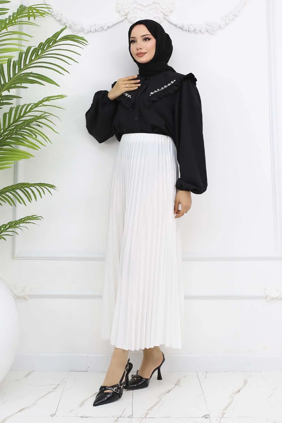 Pleated Skirt-detail