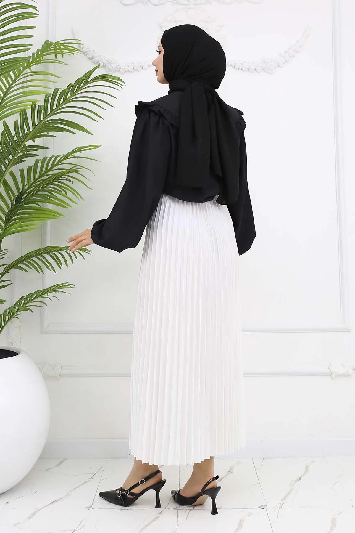 Pleated Skirt-detail