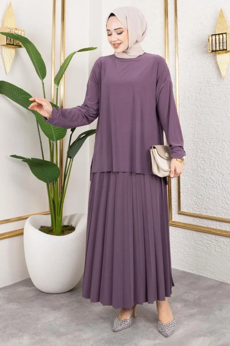 Sandy Suit With Pleated Skirt-detail