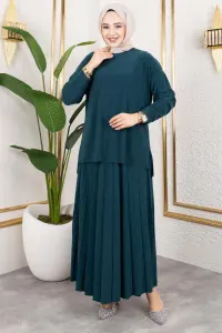 Sandy Suit With Pleated Skirt