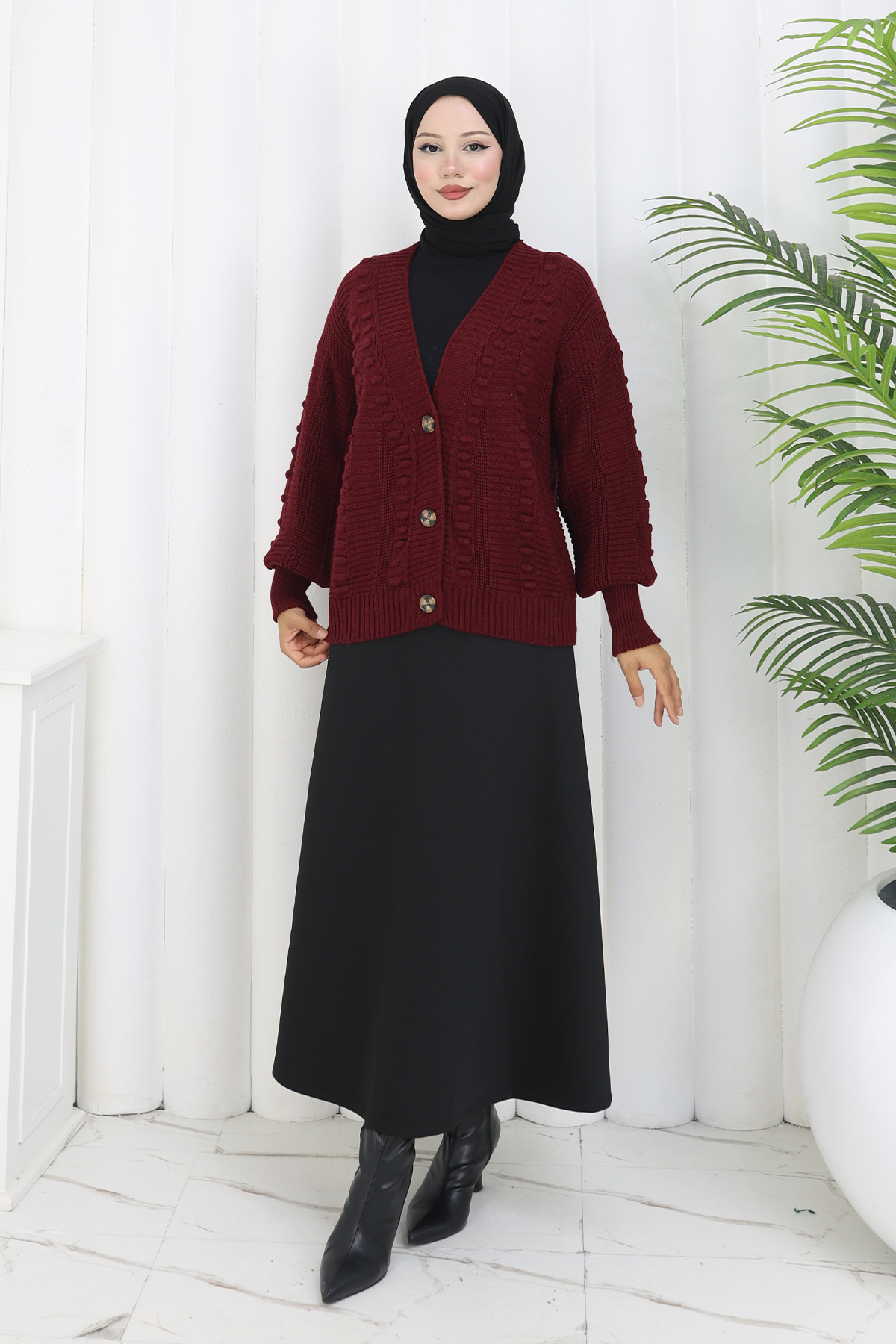 Ponponlu Triko Hırka