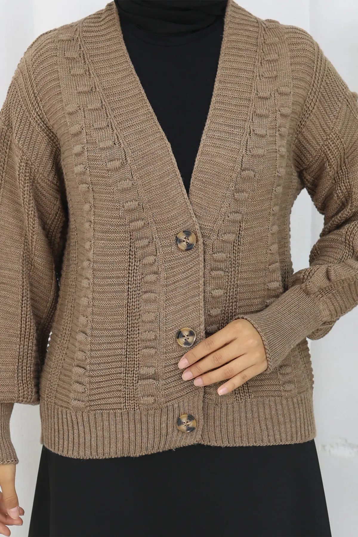 Ponponlu Triko Hırka-detail