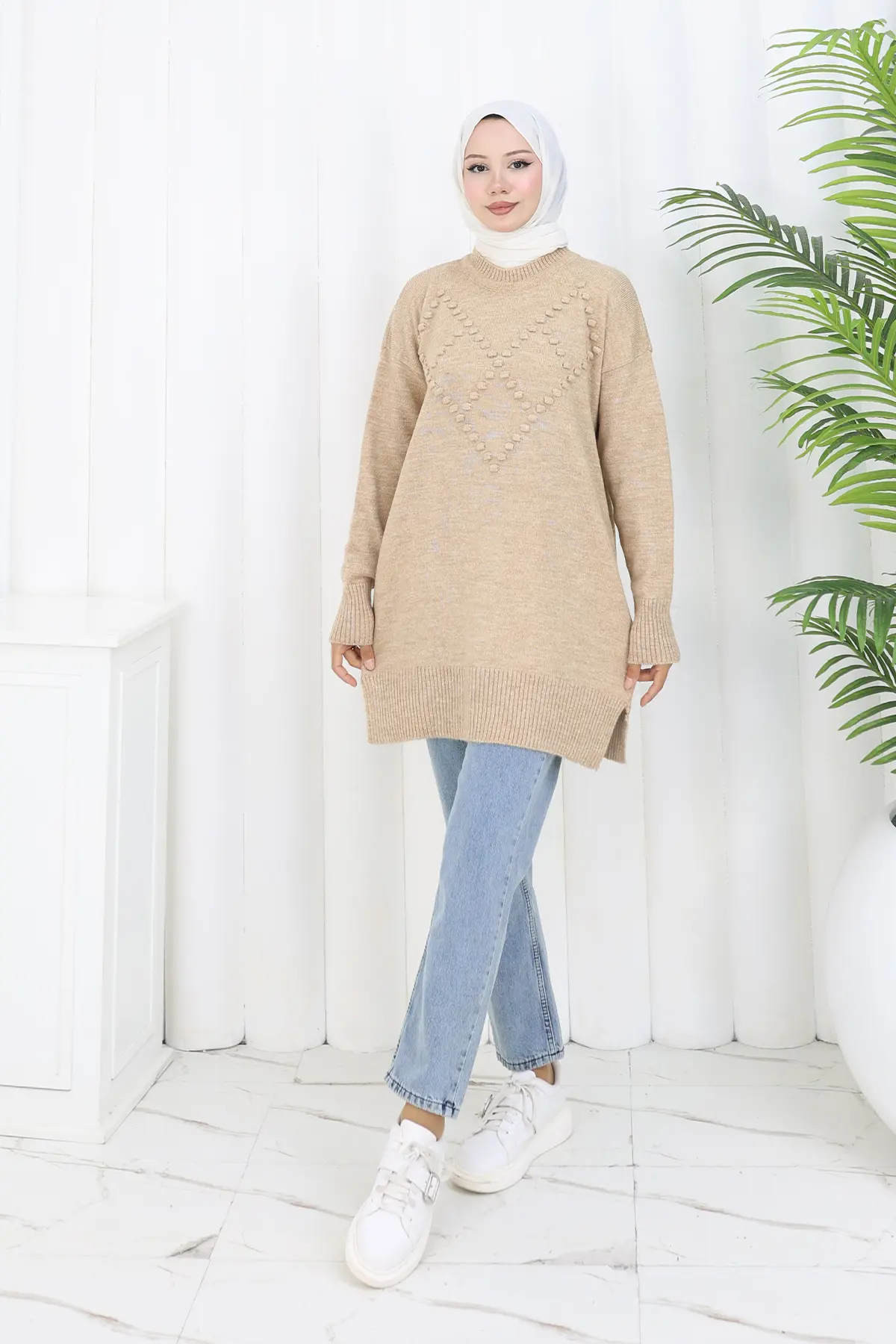 Pompom Knitted Sweater-detail