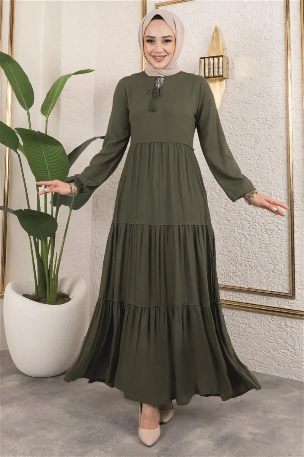 Püskül Detaylı Elbise-detail