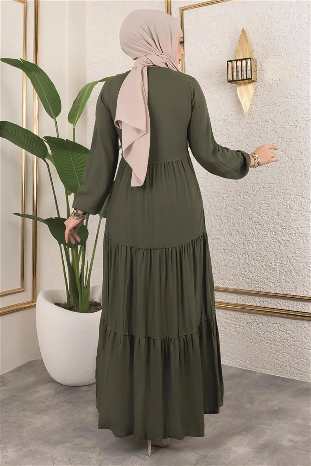 Püskül Detaylı Elbise-detail