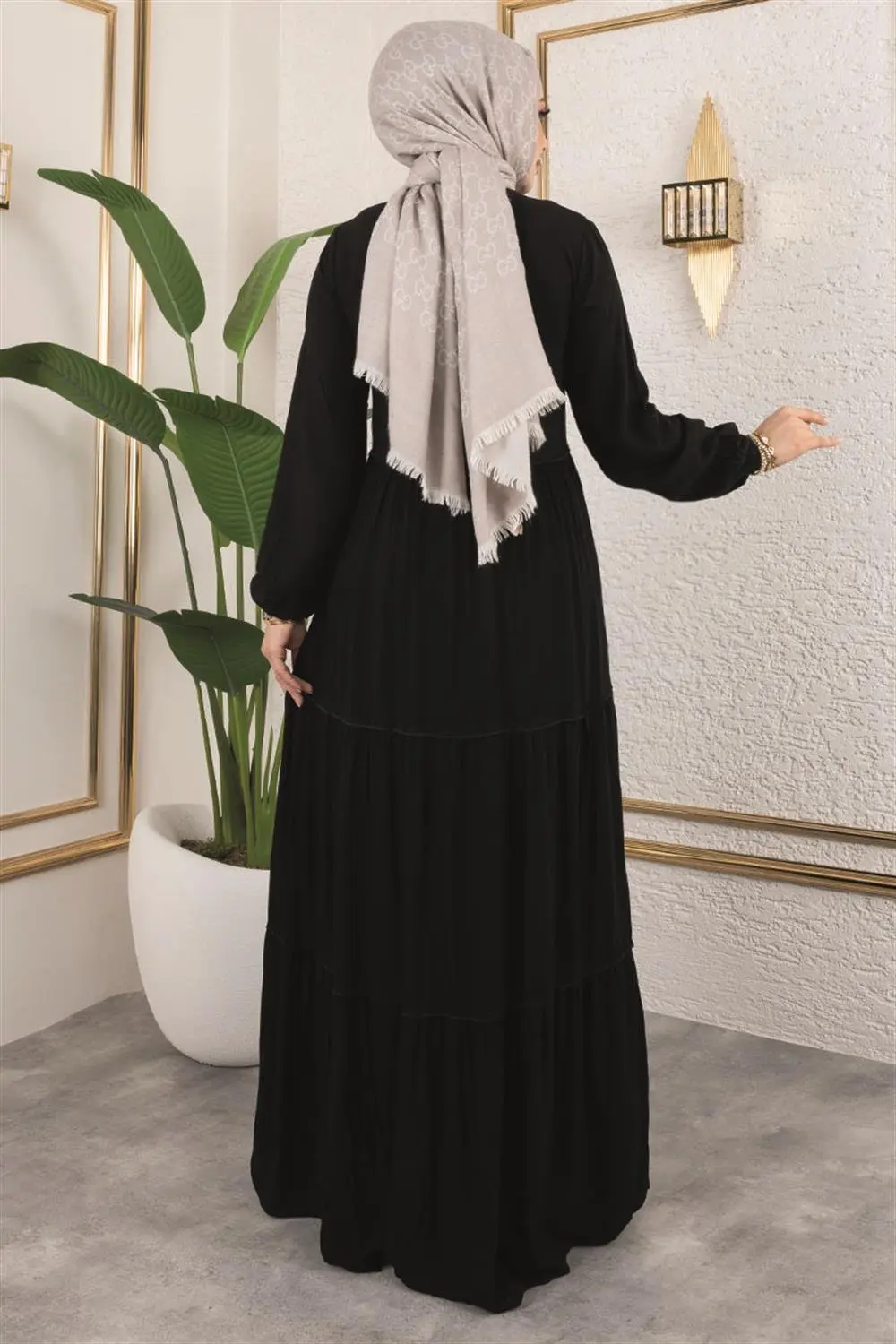 Püskül Detaylı Elbise-detail