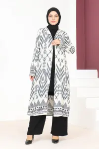 Renkli Tesettür Takım Bej