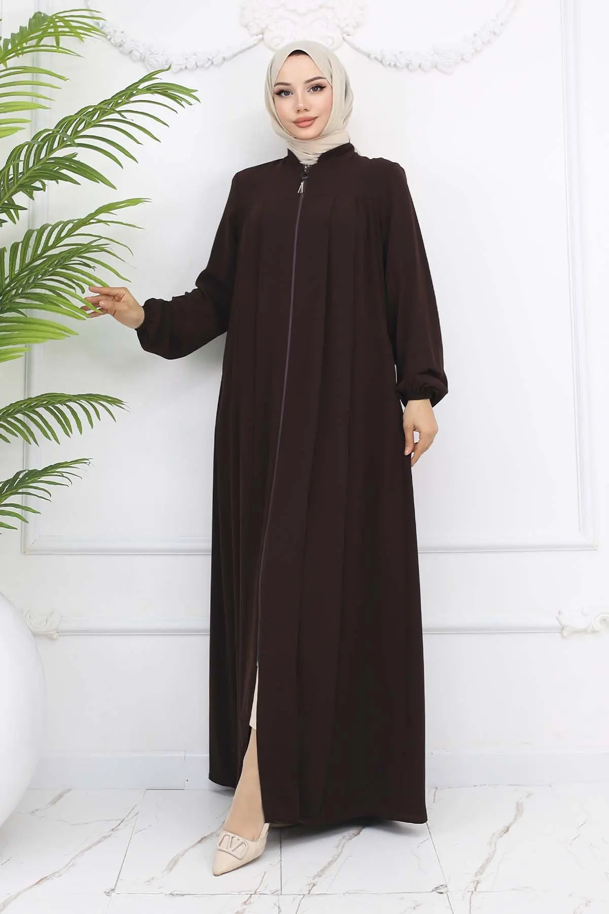 Robed Pleated Abaya