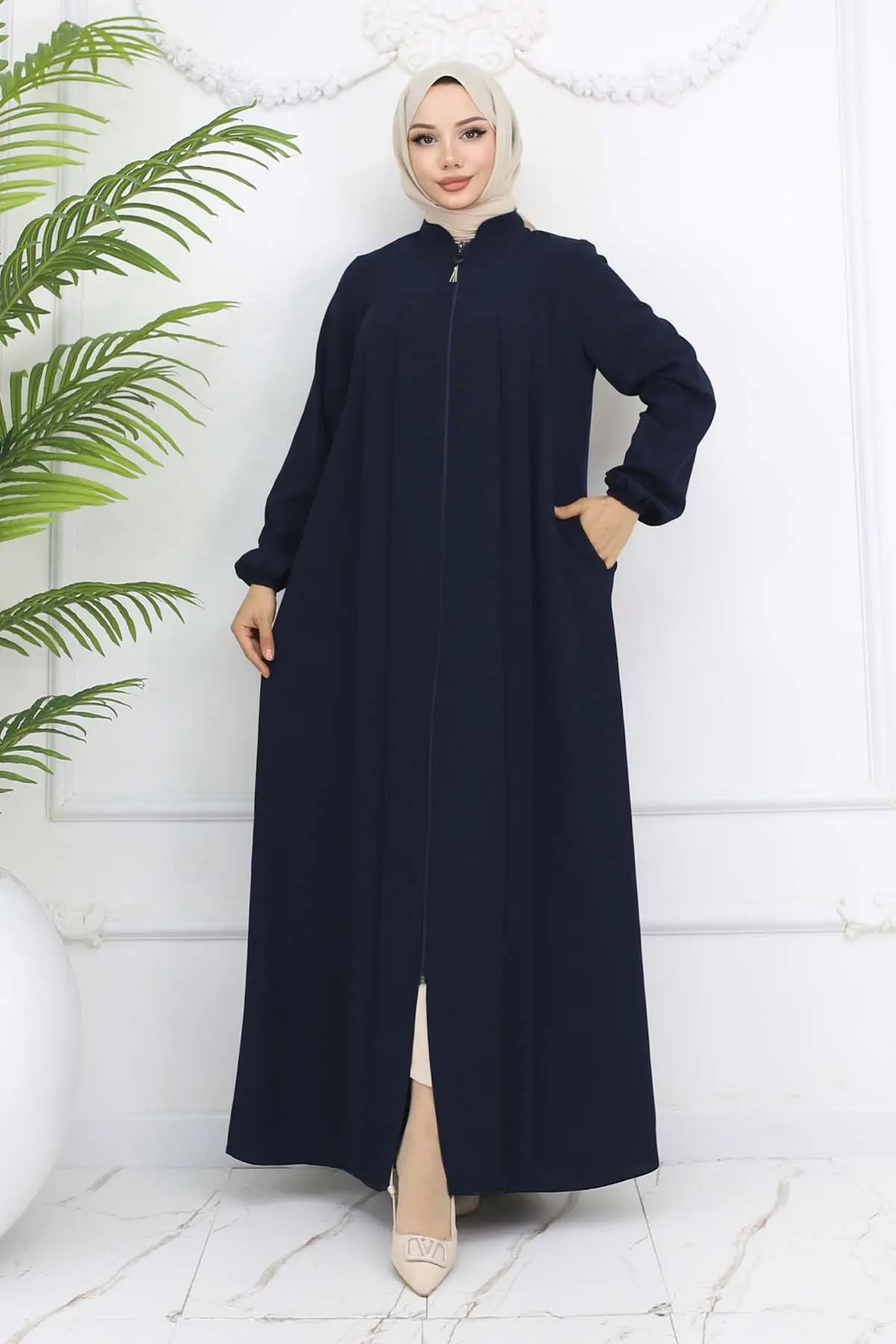 Robed Pleated Abaya