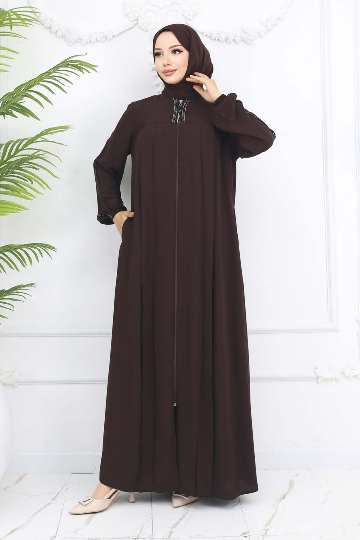 Stripe Detailed Robe Abaya