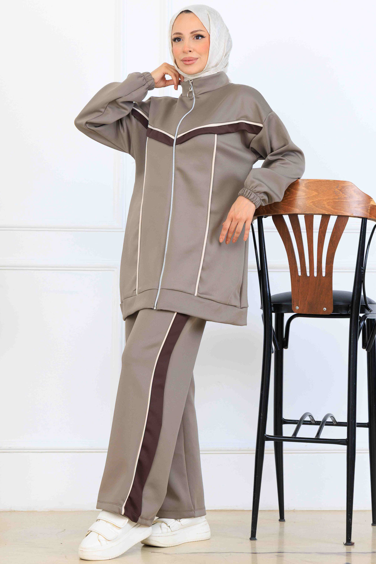 Striped Detailed Scuba Two Piece Suit