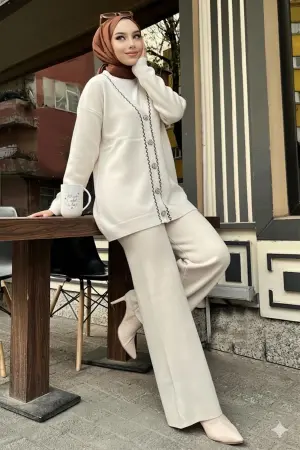 Şerit Detaylı Triko Ceket Takım