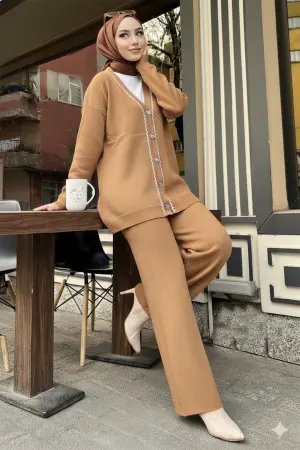 Şerit Detaylı Triko Ceket Takım