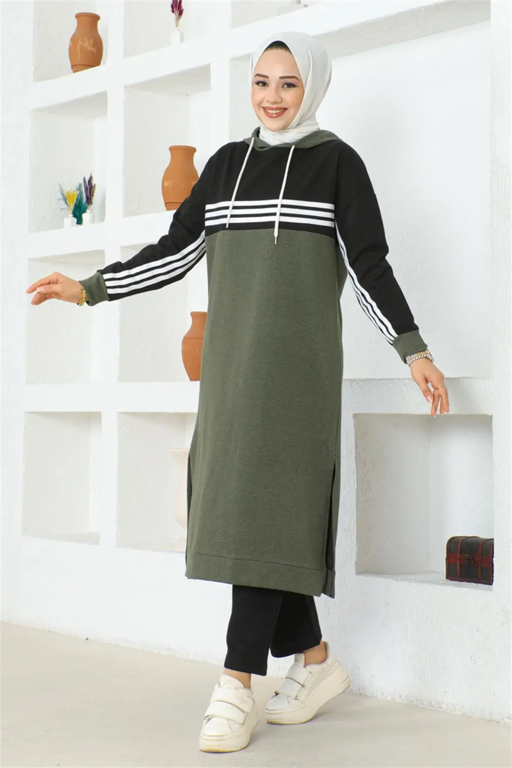 Şeritli Yırtmaçlı Spor Takım-detail