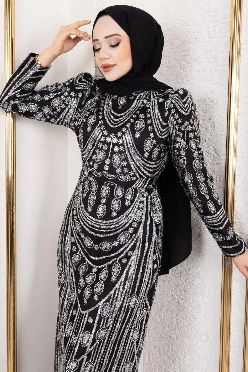 Glittery Embroidered Pencil Dress-detail