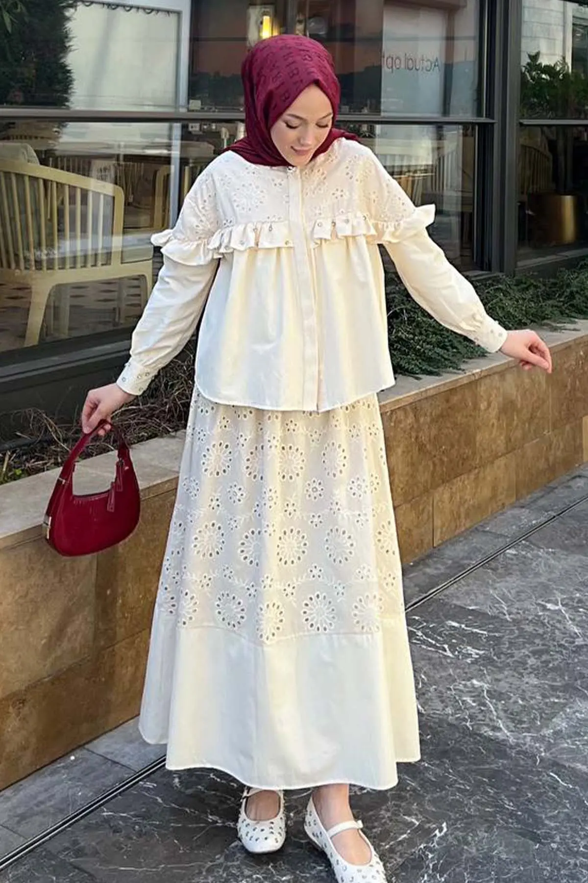 Taş Detaylı Brode Etekli Takım-detail