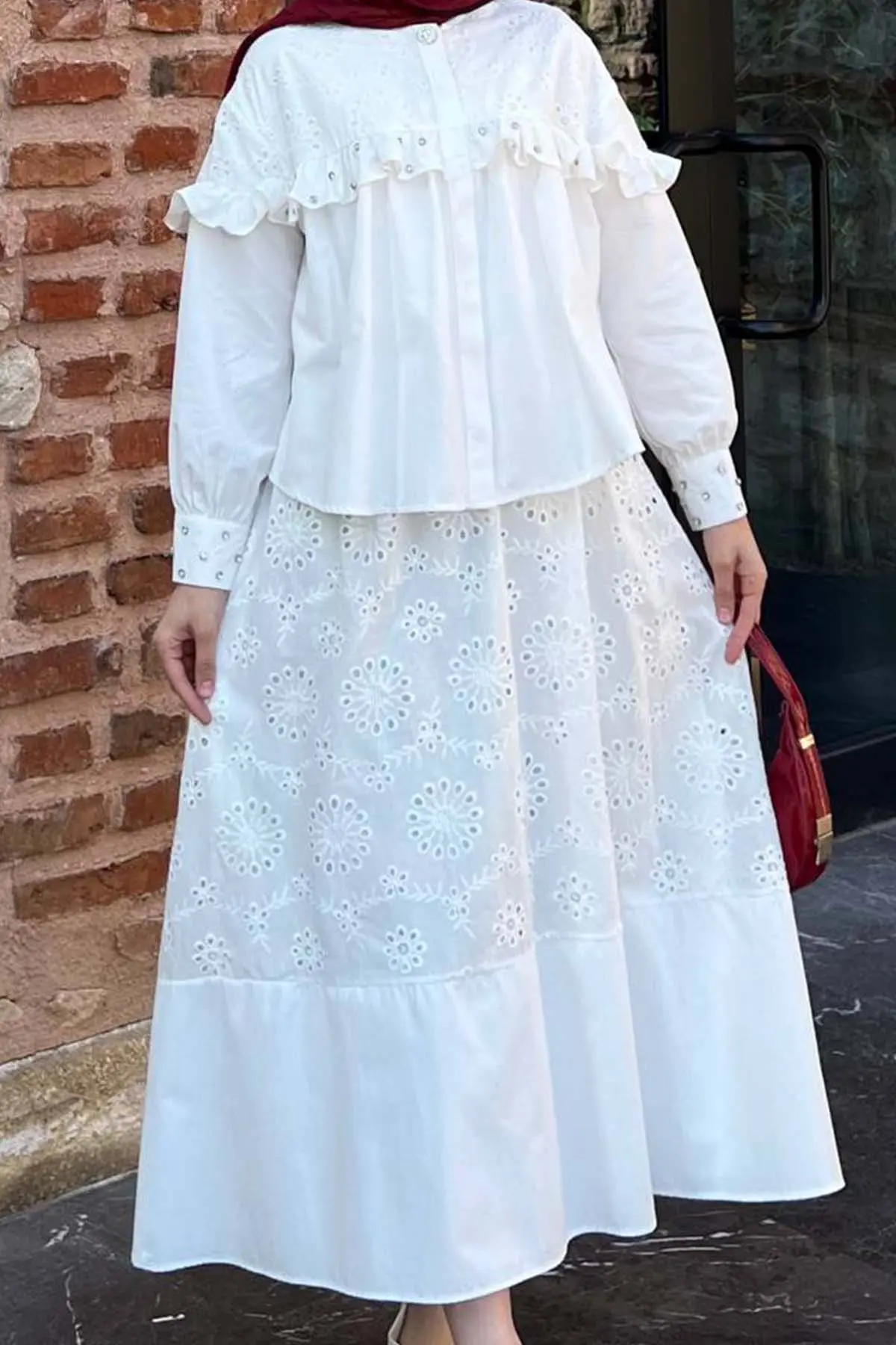 Taş Detaylı Brode Etekli Takım-detail