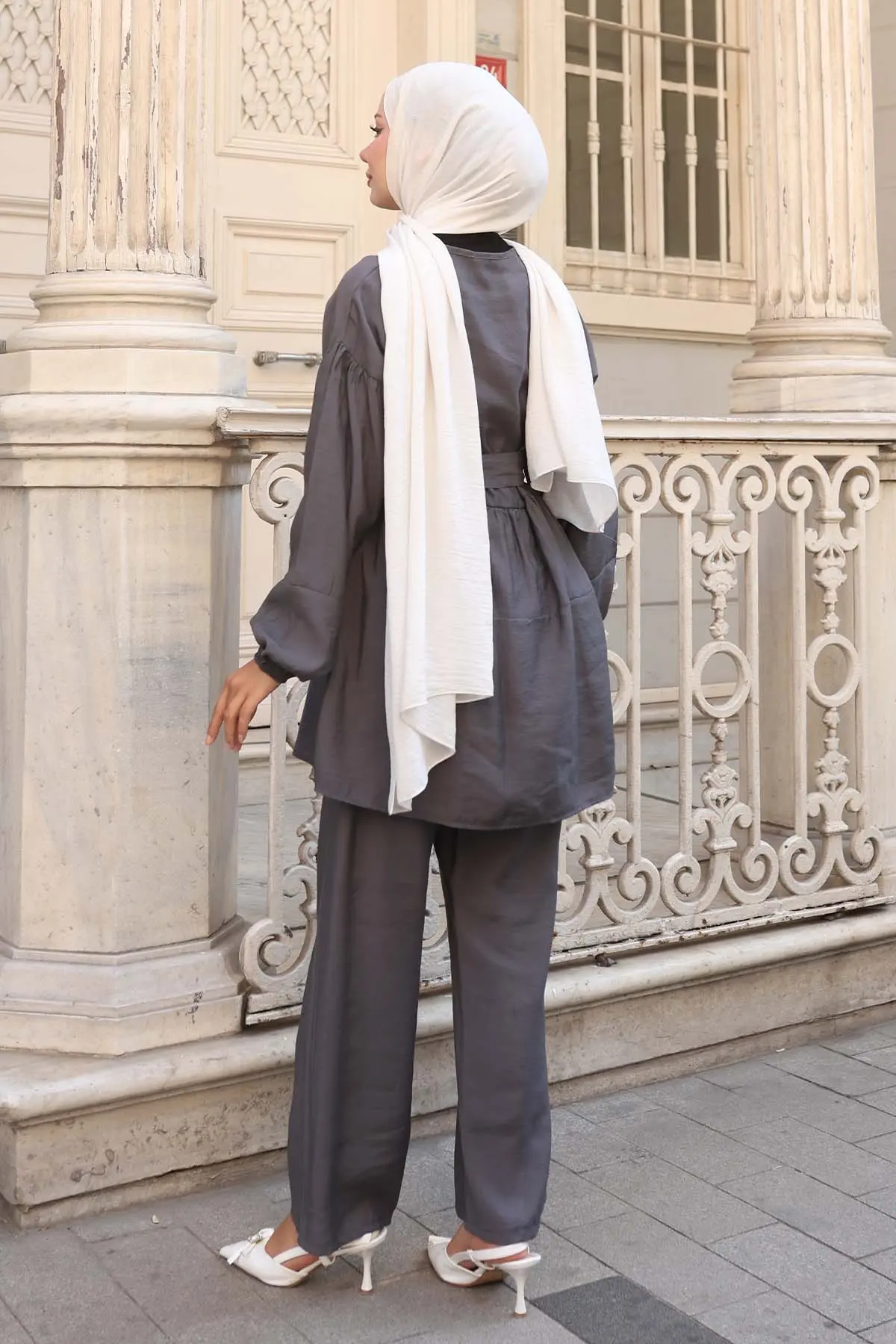 Stone Detailed Two Piece Set-detail