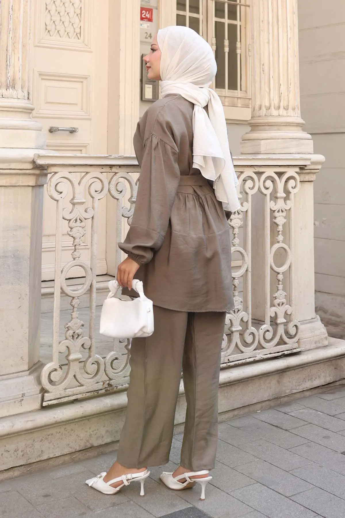 Stone Detailed Two Piece Set-detail