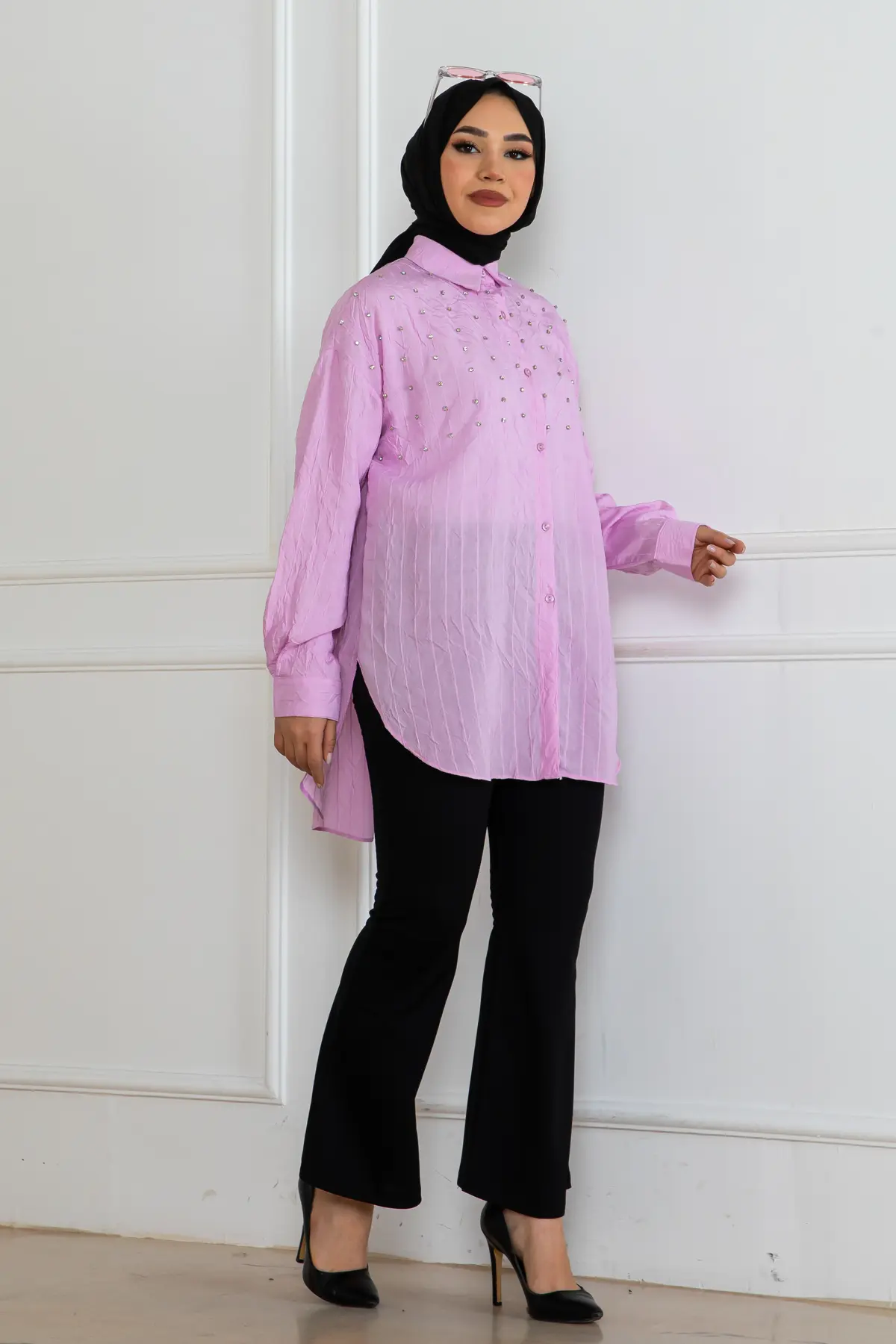 Taş Detaylı Önü Kısa Arkası Uzun Gömlek-detail