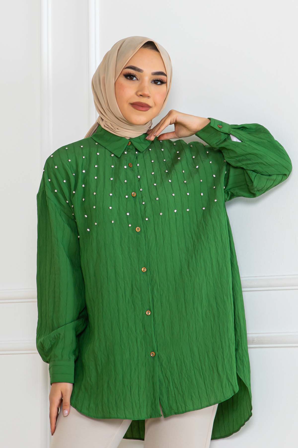 Taş Detaylı Önü Kısa Arkası Uzun Gömlek