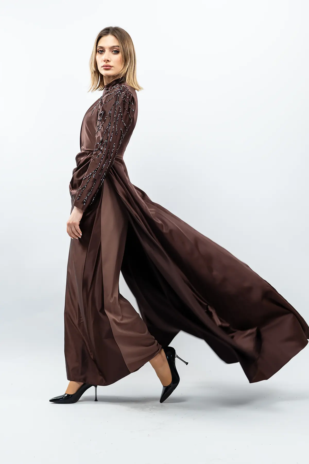 Taş Detaylı Saten Abiye Elbise Kahverengi-detail