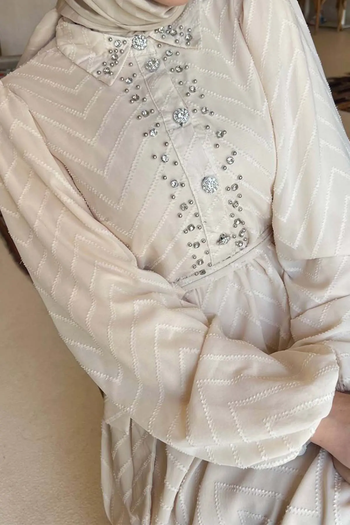 Taş Detaylı Tesettür Elbise-detail