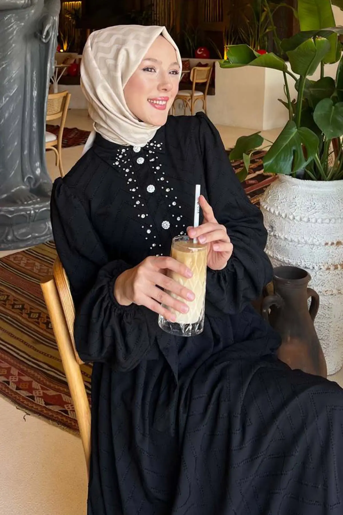 Taş Detaylı Tesettür Elbise-detail