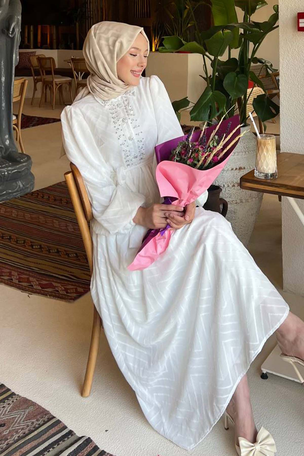 Taş Detaylı Tesettür Elbise