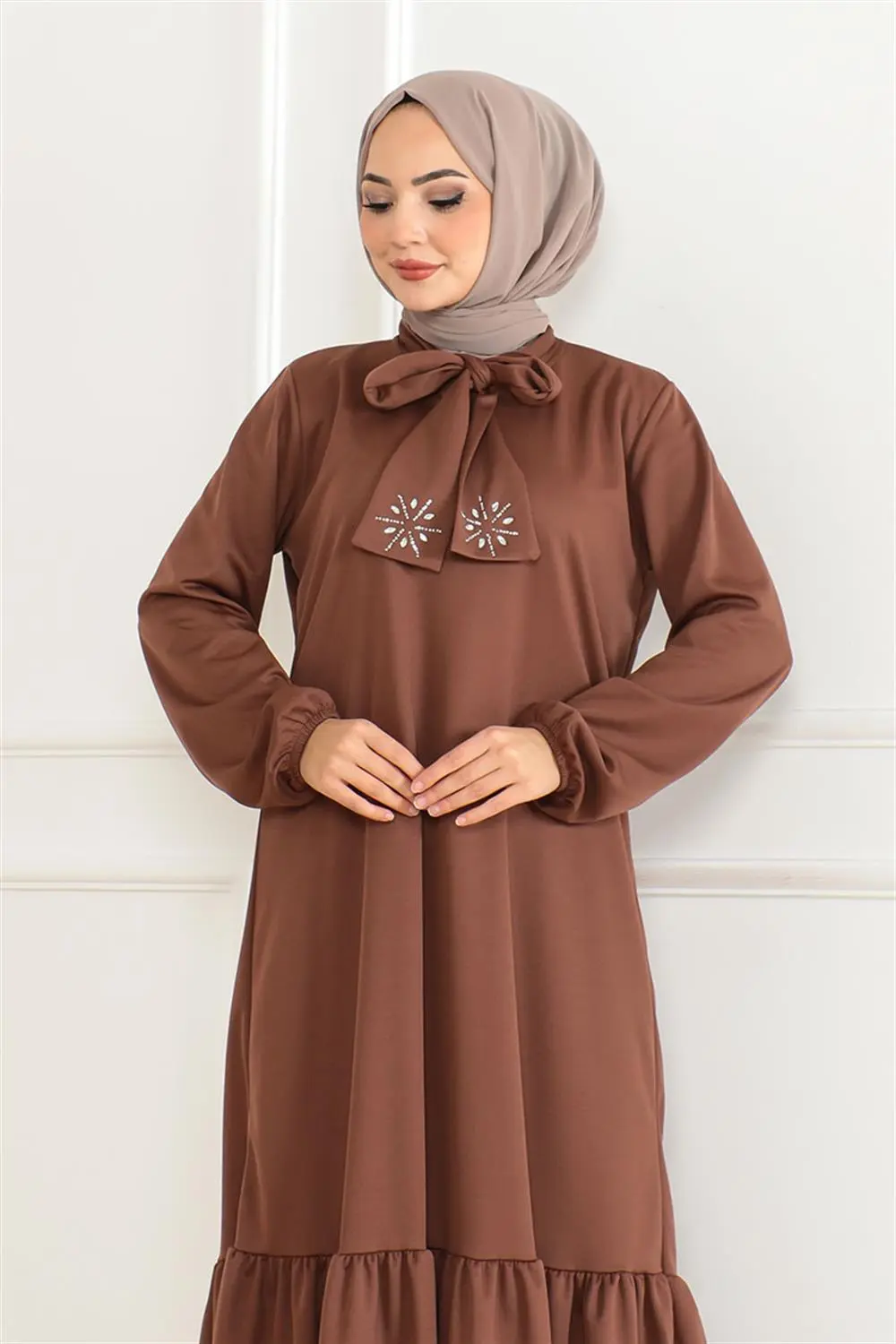 Taş Detaylı Tesettür Elbise-detail