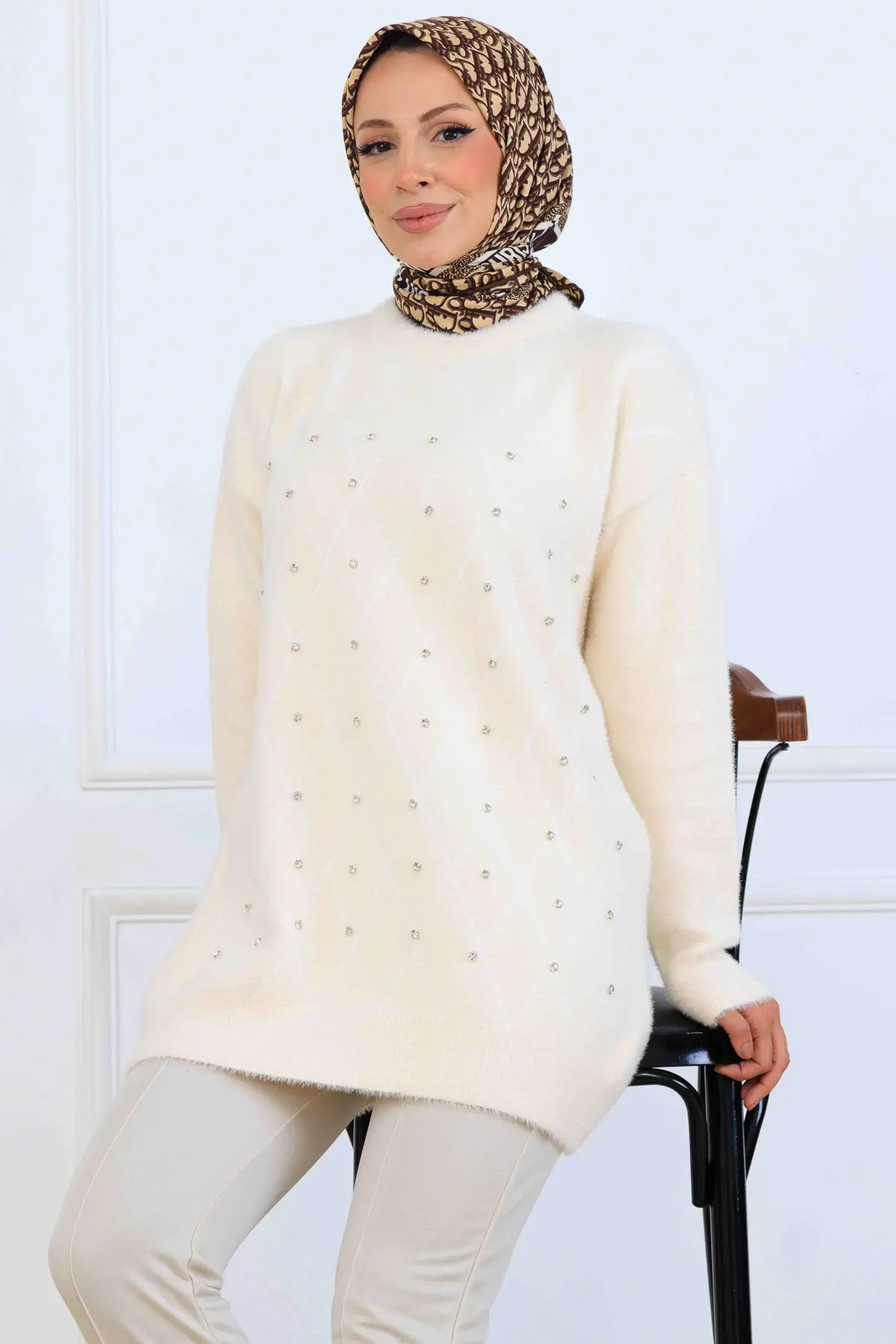 Taş Detaylı Triko Tunik-detail